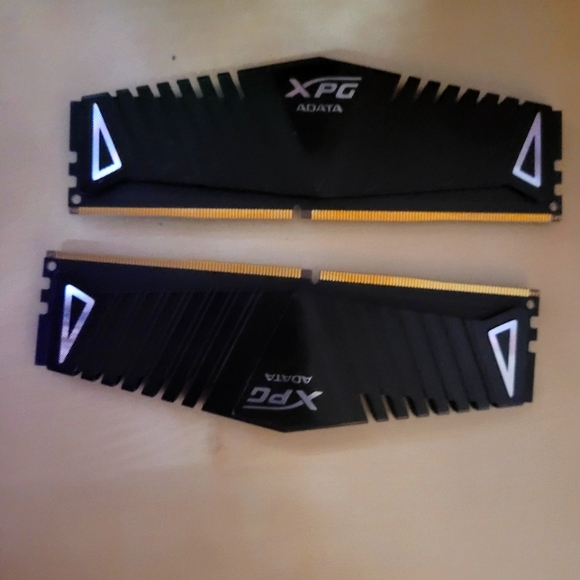 ADATA XPG ddr4 ram 3000mhz cl16 - Picture 1 of 2